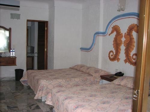 Hotel Y Suites Plaza Мансанильо Экстерьер фото